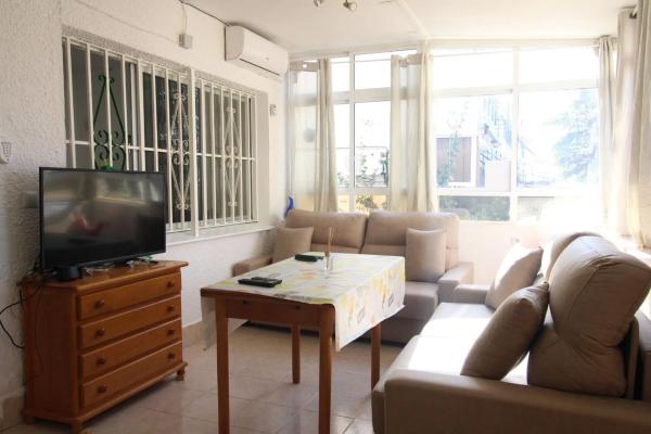 Casa independiente en calle Marcelina, 55