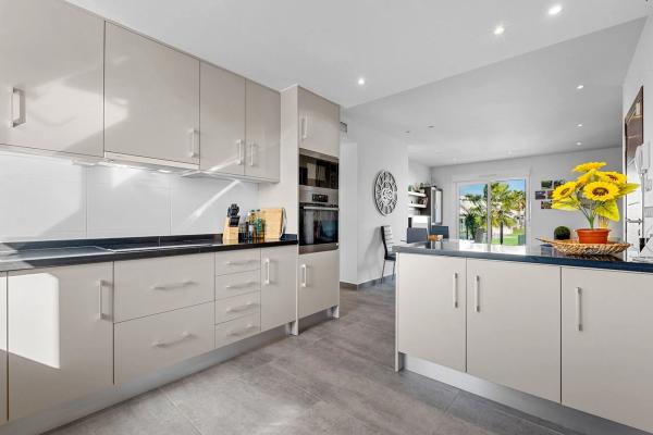 Chalet adosado en calle Rosa Diez Gonzalez, 25