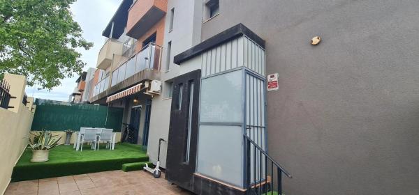 Chalet pareado en calle Maite Pagazaurtundua Ruiz