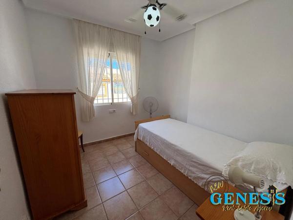 Chalet pareado en Ur San Jose Sector 10, 21