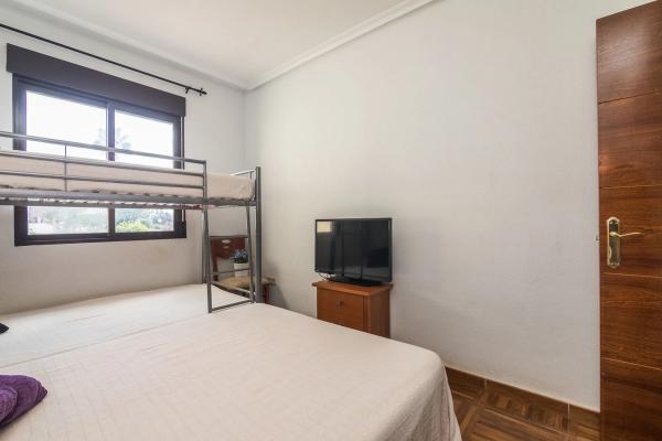 Chalet adosado en avenida Asociación Victimas del Terrorismo, 43