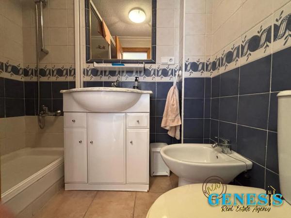 Chalet pareado en Ur San Jose Sector 10, 21