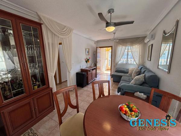 Chalet pareado en Ur San Jose Sector 10, 21