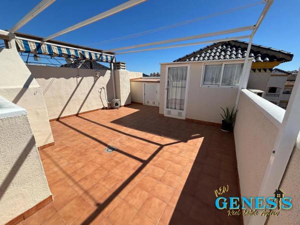 Chalet pareado en Ur San Jose Sector 10, 21