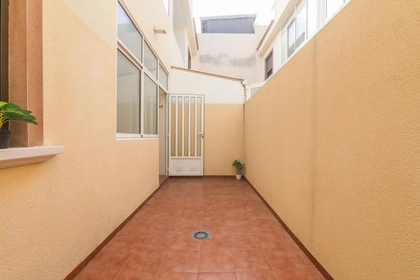 Chalet adosado en avenida Asociación Victimas del Terrorismo, 43