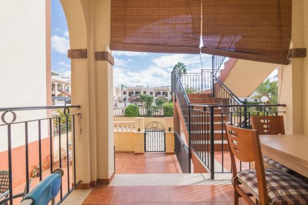 Chalet adosado en avenida Asociación Victimas del Terrorismo, 43