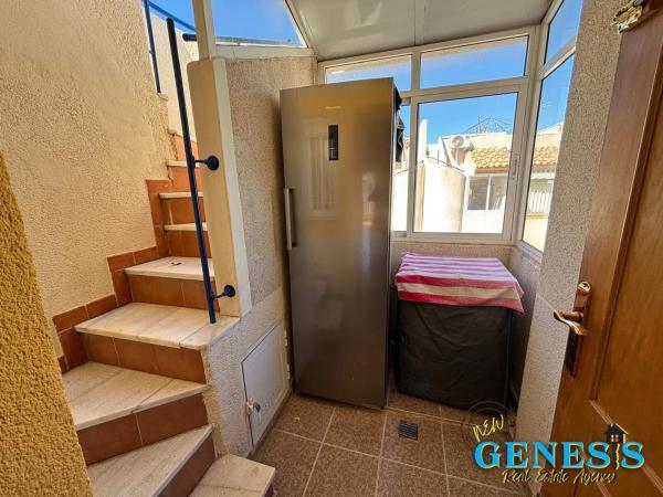 Chalet pareado en Ur San Jose Sector 10, 21