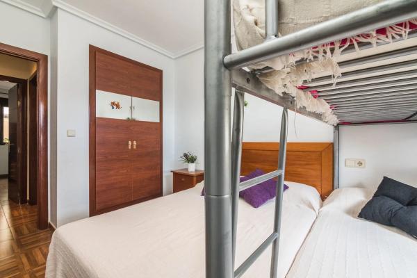 Chalet adosado en avenida Asociación Victimas del Terrorismo, 43