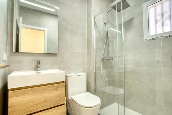 Piso en calle Londres, 100