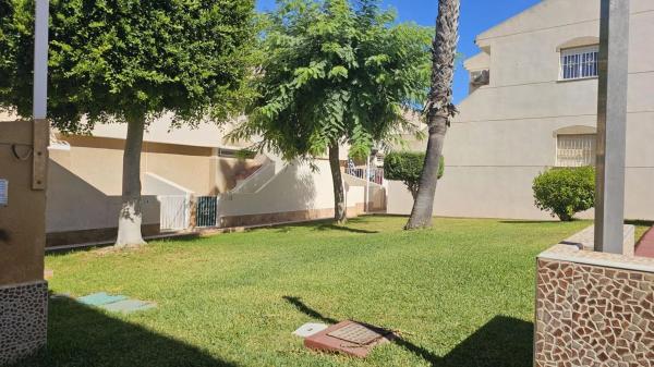 Casa independiente en calle Avellaneda