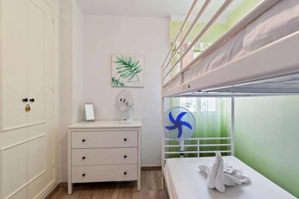 Chalet en calle Islas Hormigas