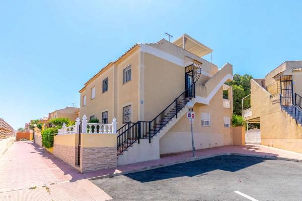 Chalet en calle Islas Hormigas