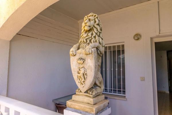 Chalet pareado en calle Ariadna, 6