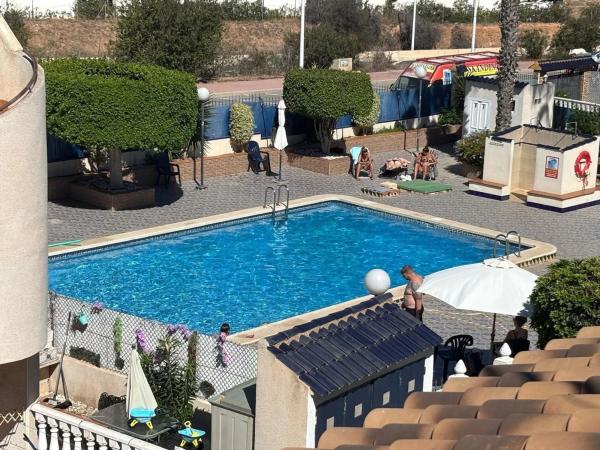 Casa independiente en calle Pablo Mercader Torregrosa