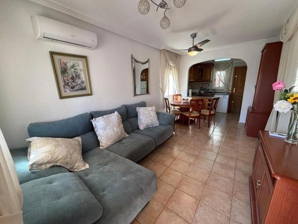 Casa independiente en calle Pablo Mercader Torregrosa