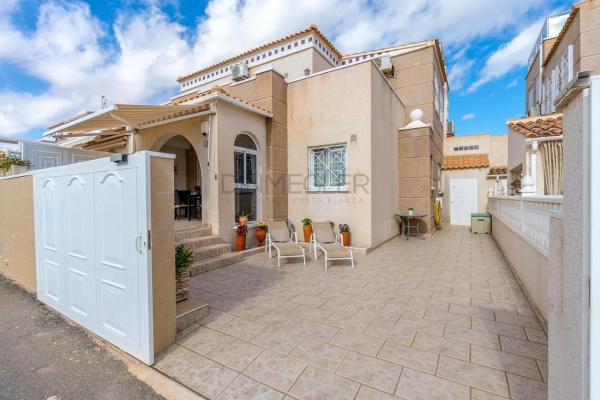 Dúplex en Barrio Aguas Nuevas