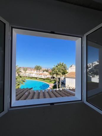 Chalet adosado en avenida Torreblanca, 6