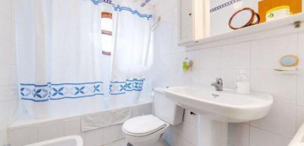 Chalet pareado en calle Marcelina, 1