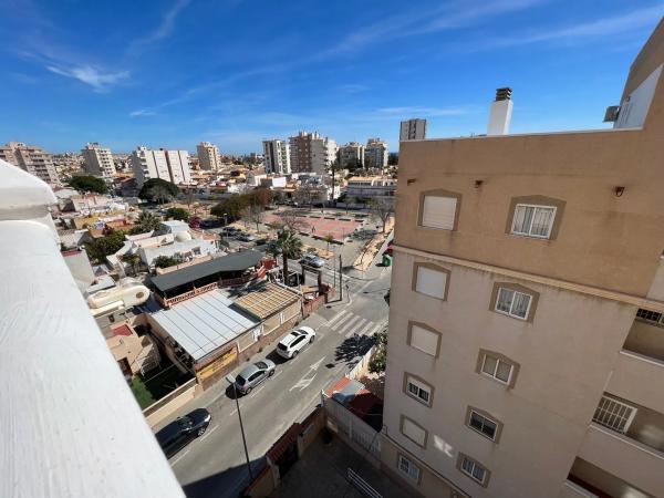 Piso en calle Emil, 4