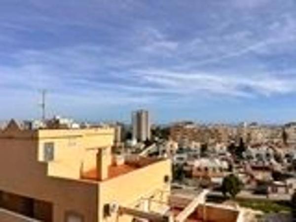 Piso en calle Emil, 4