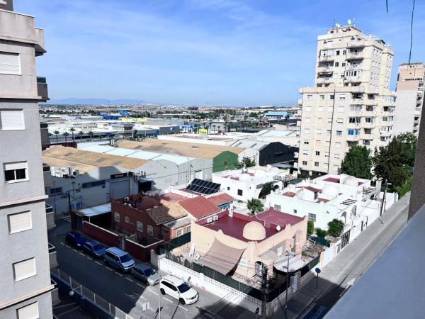 Piso en calle Emil, 4