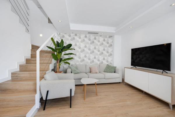 Casa independiente en calle Tomas Valcarcel