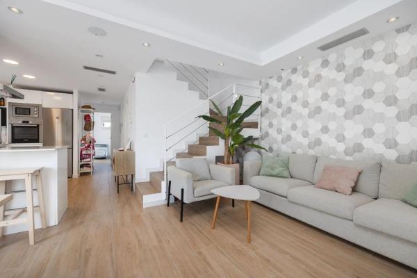 Casa independiente en calle Tomas Valcarcel