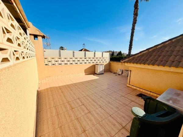 Chalet adosado en calle Estribor, 53