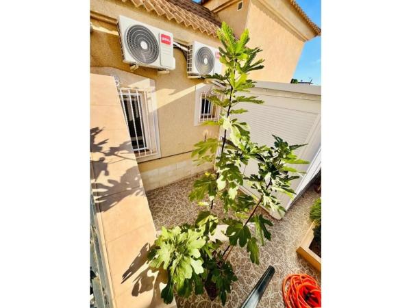 Chalet adosado en calle Estribor, 53