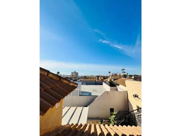 Chalet adosado en calle Estribor, 53