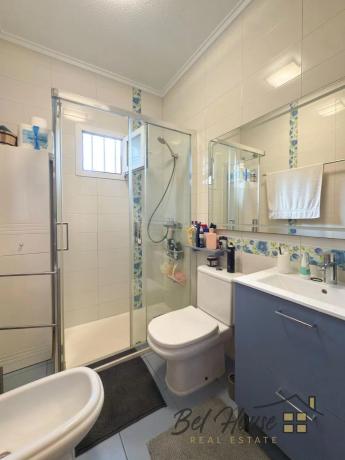 Chalet pareado en calle Foque