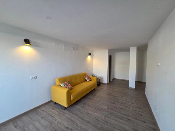 Chalet pareado en calle Marconi, 85