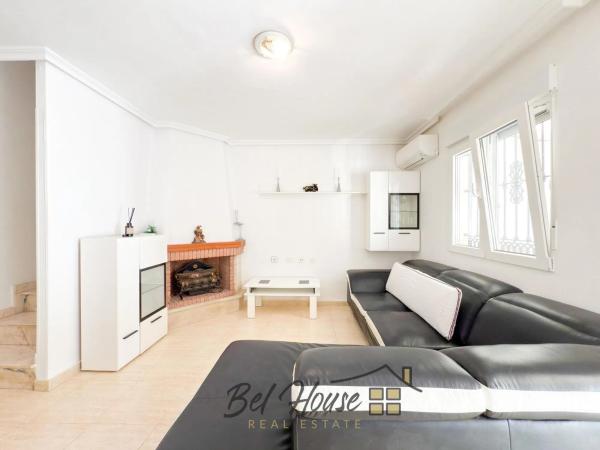 Chalet adosado en avenida Alfredo Nobel