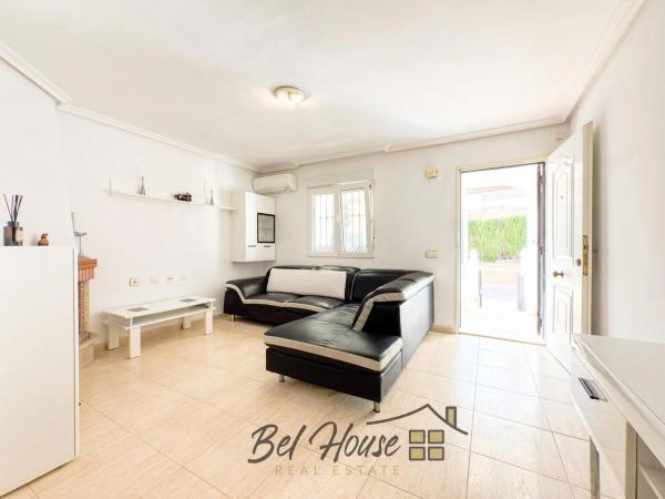 Chalet adosado en avenida Alfredo Nobel