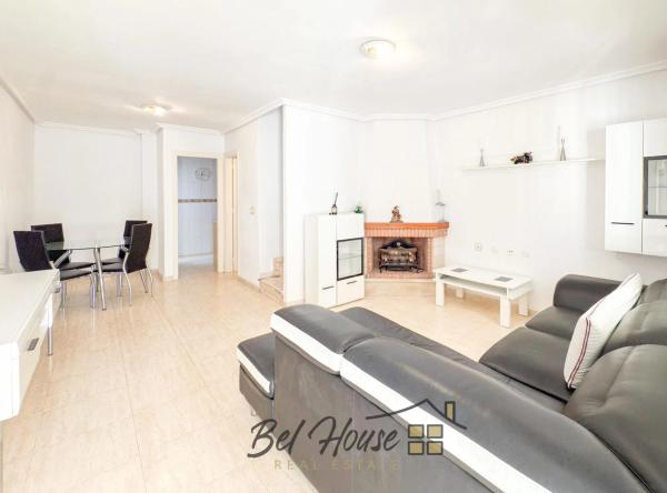 Chalet adosado en avenida Alfredo Nobel