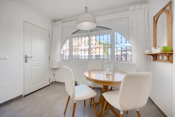 Chalet adosado en calle Doctor Alexander Fleming, 49