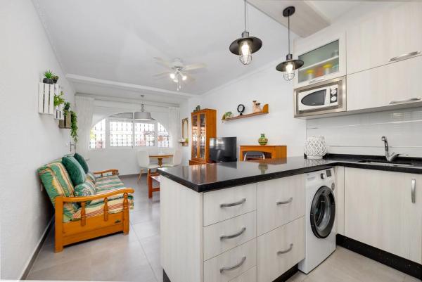 Chalet adosado en calle Doctor Alexander Fleming, 49