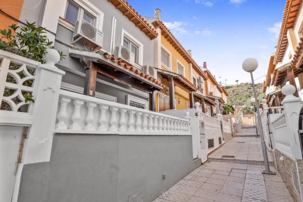 Chalet adosado en calle Región de Murcia s/n