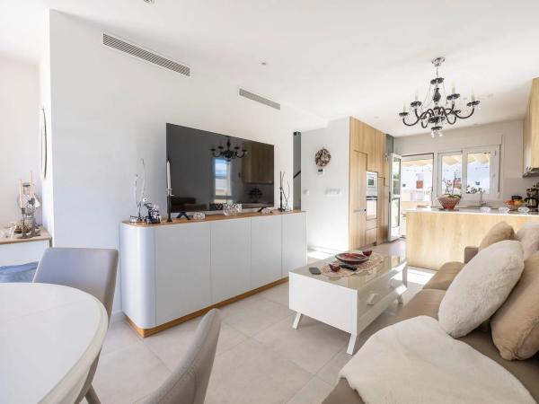 Chalet pareado en calle Madamme Curie