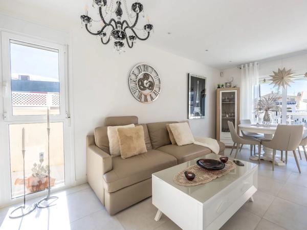 Chalet pareado en calle Madamme Curie