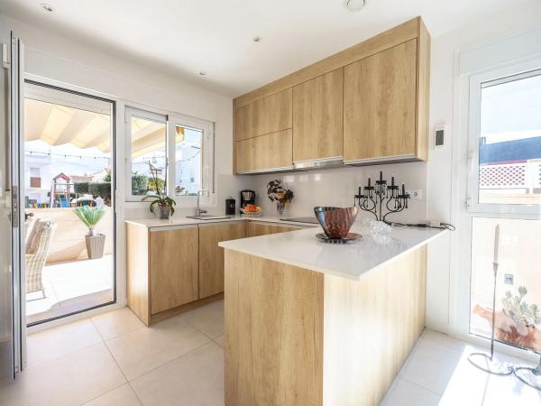 Chalet pareado en calle Madamme Curie