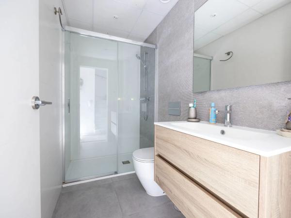 Chalet pareado en calle Madamme Curie