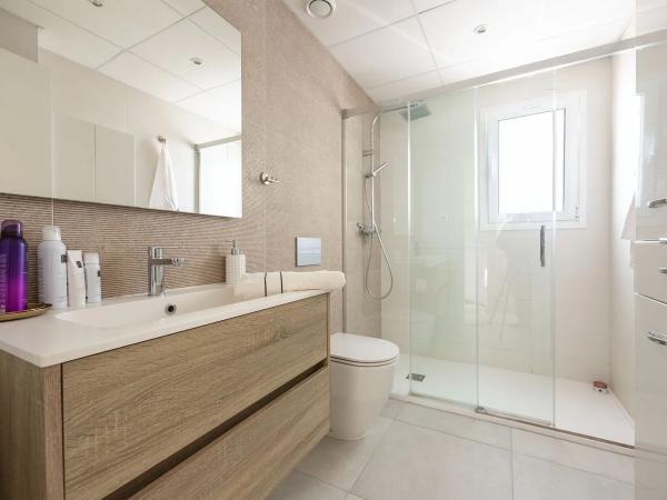 Chalet pareado en calle Madamme Curie