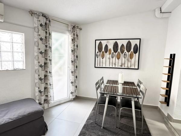 Chalet adosado en calle Nervión, 14