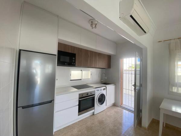 Casa independiente en calle Lebeche