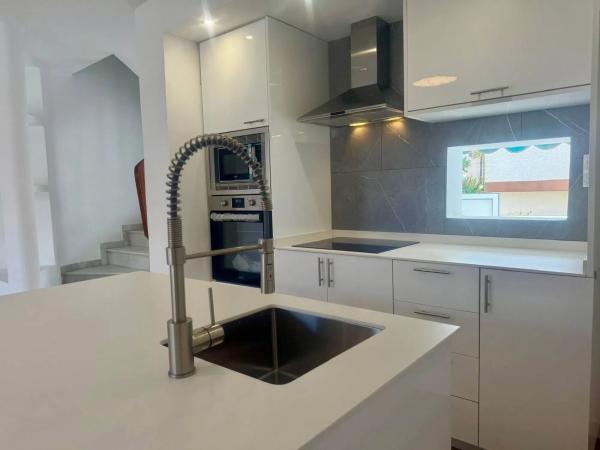 Chalet adosado en calle Doctor Waksman