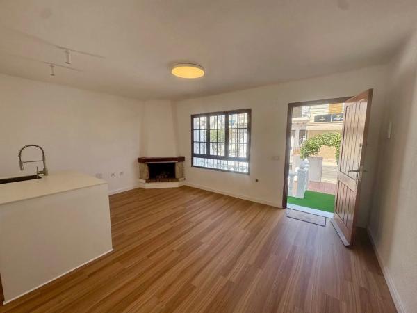 Chalet adosado en calle Doctor Waksman