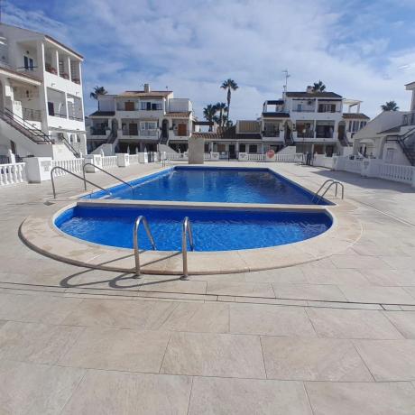 Casa independiente en calle Camilo José Cela