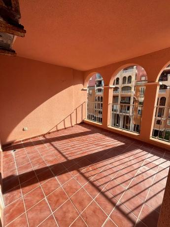 Piso en avenida Roentgen, 7