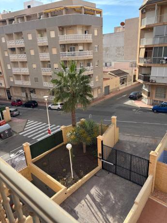 Piso en avenida Roentgen, 7